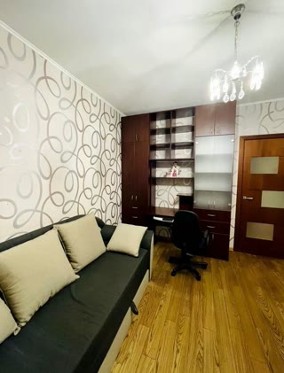 Продаж 2-кімнатної квартири на Мінському масиві