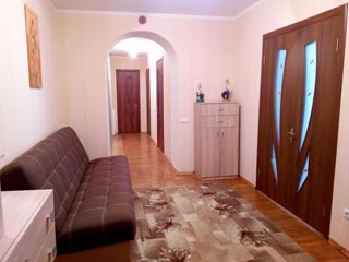 Продаж 3-кімнатної квартири на Оболоні біля парку Наталка та метро Мінська