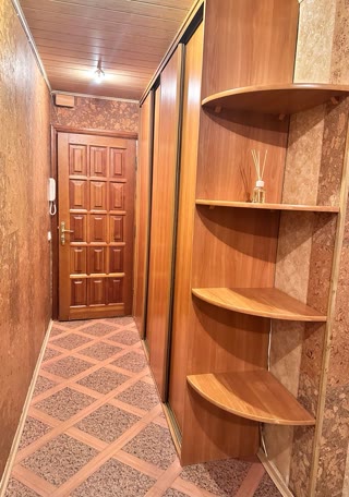 Продаж 3-кімнатної квартири біля Інституту Шалімова
