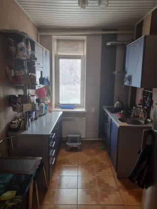 Продам 2к квартиру м. Спортивна