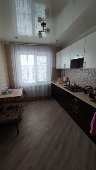 Продам трёх комнатную квартир