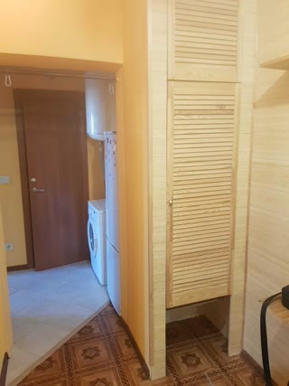Продаж 1-кімнатної квартири на Троєщені