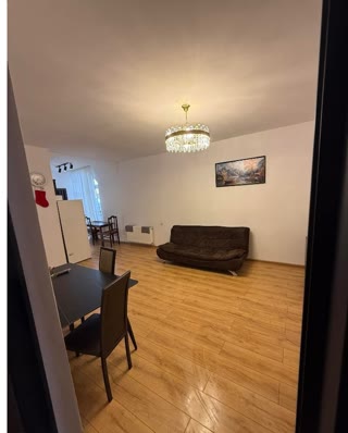 იყიდება 2 ოთახიანი ბინა ბაკურიანში