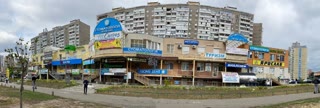 ТЦ на Ахматовій. 330м.кв. фасад, окремий вхід, опенспейс, 50кВт.