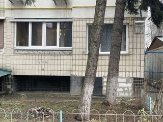 Продаж 3 кімнатної квартири в Солом’янському районі