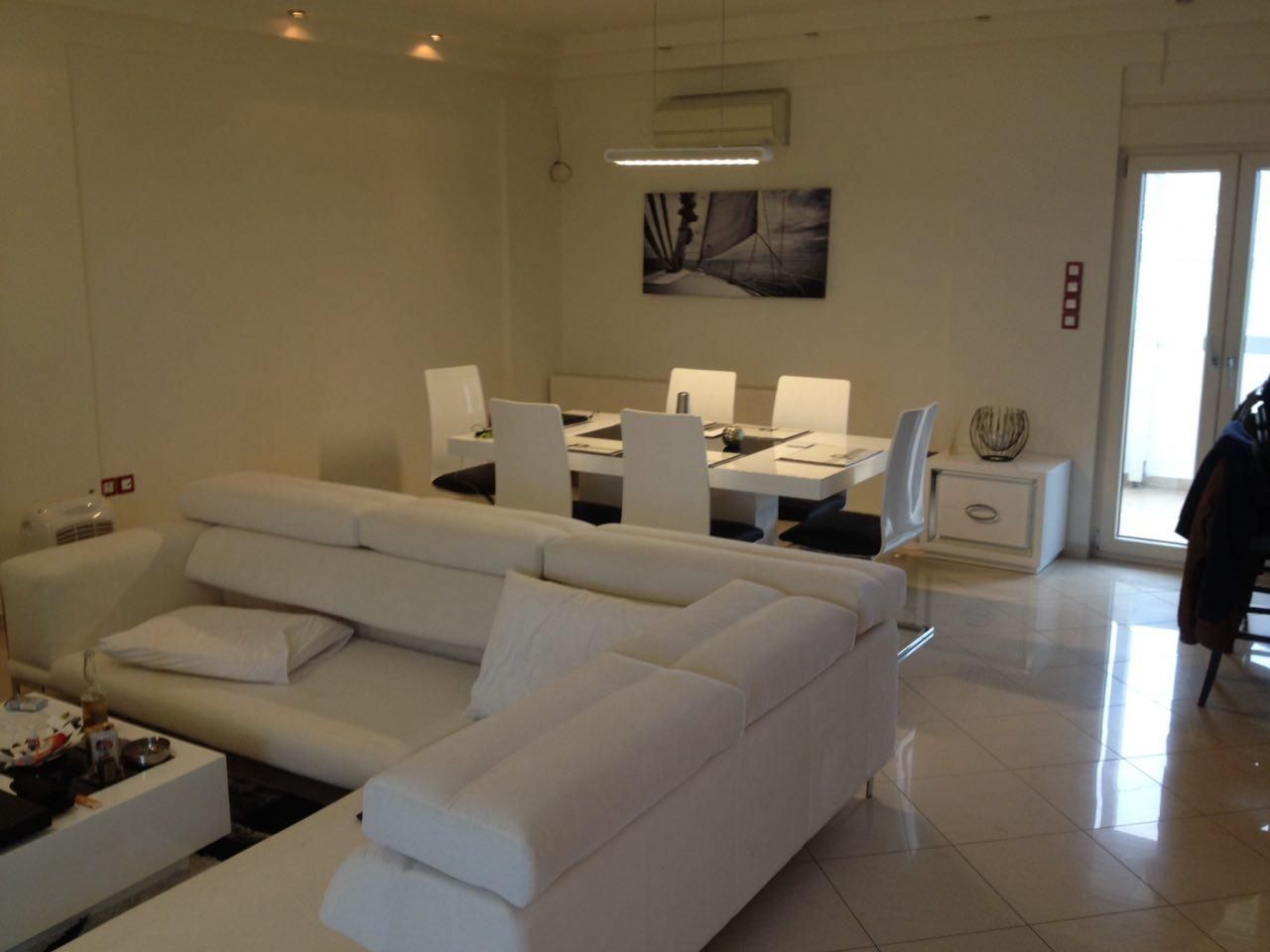 167 m² Apartment