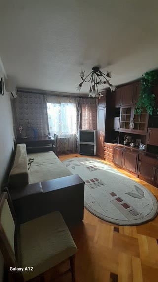 Продам 3-х кімнатну квартиру пр.Гагаріна