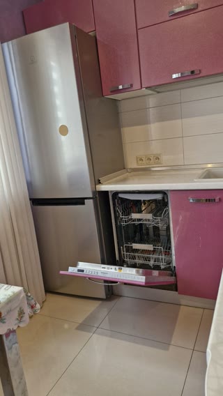 Продам 3к квартиру Рогань