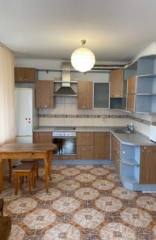 Продам 1к квартиру по вул.Верховинна, біля метро Житомирська