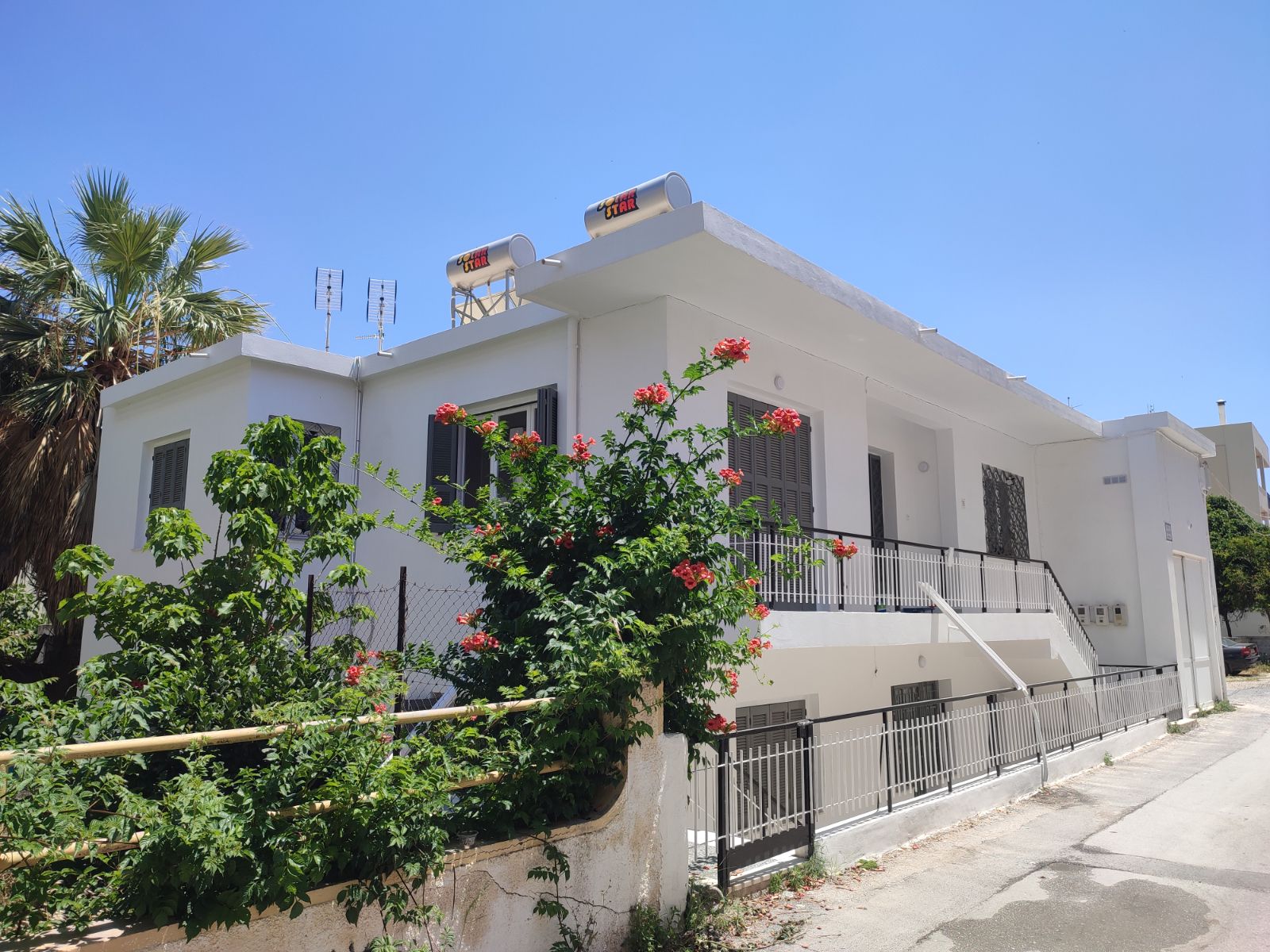 Μονοκατοικία 200τ.μ.