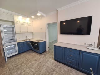 Продаж 4-кімнатної квартири в ЖК 4 Сезони біля метро Васильківська