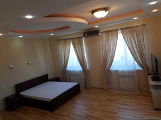Оренда будинку 650 м2  Конча-Заспа