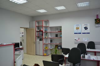 Продам офіс 49 кв.м., с ремонтом пр-кт Валерия Лобановського