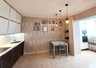 Продаж 2-кімнатної квартири 56 кв.м, Харківське шосе, Харківський Масив