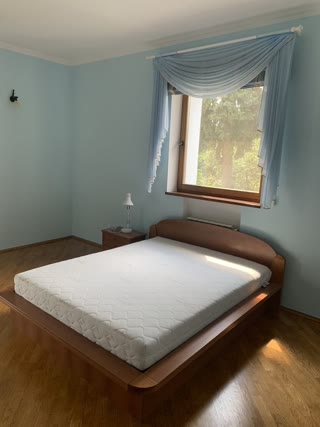 House for rent 325 m2 in Svyatoshino