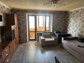 Продам 3-кімнатну квартиру вулиця Автозаводська