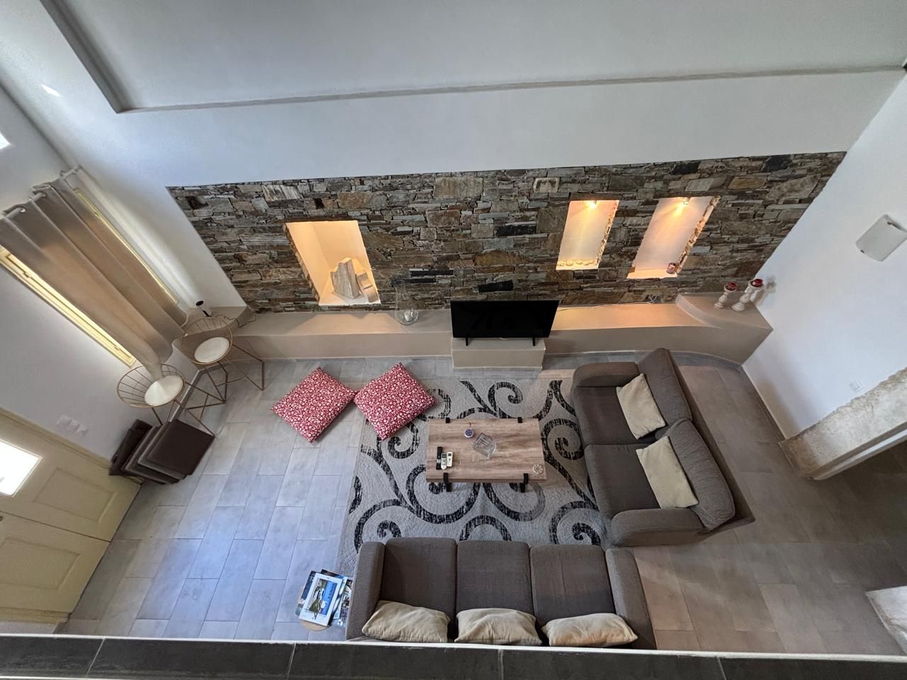 196 m² Maisonette