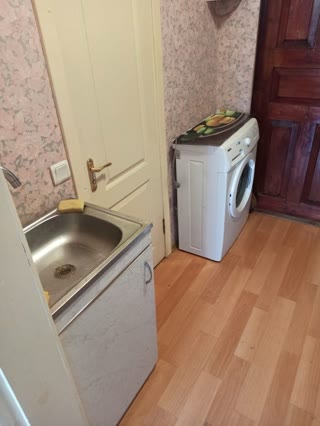 Продам гостинку на Одесській