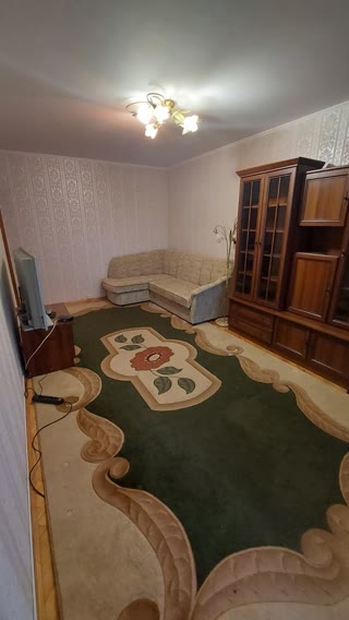 Продається 3-кімнатна квартира у Деснянському районі