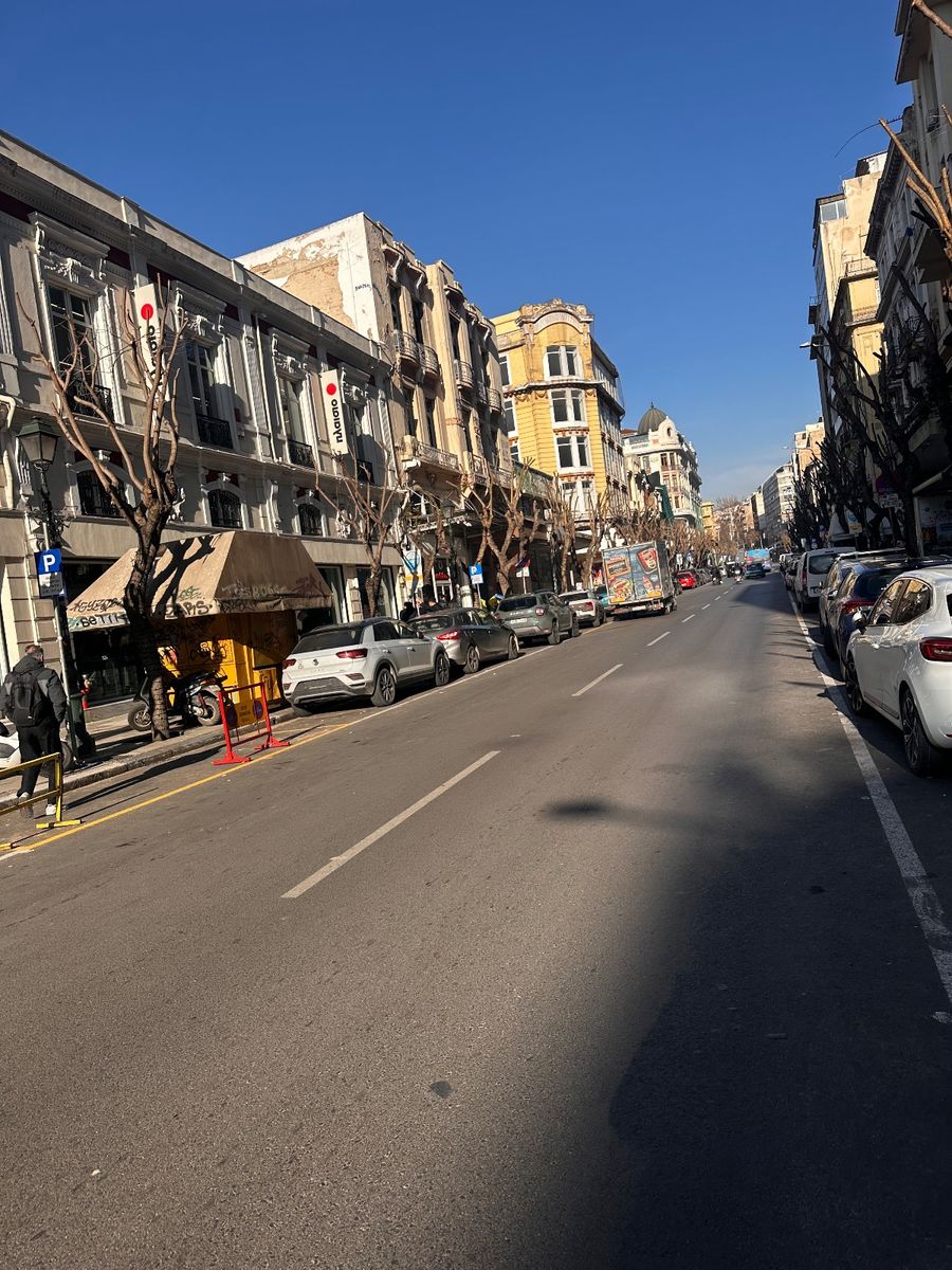 Κατάστημα 250τ.μ.
