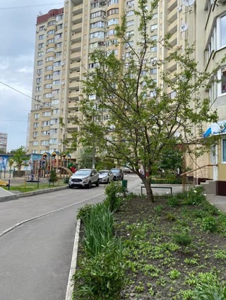 Простора 3-кімнатна квартира в ЖК «Сонячний» + гараж! Салтівка