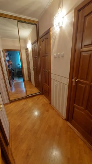 Продається 3-кімнатна квартира у Деснянському районі
