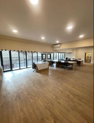 Universal commercial space for rent in Vake