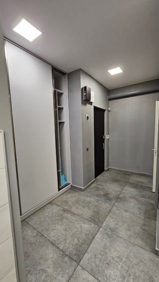 ქირავდება საოფისე კომერციული ფართი