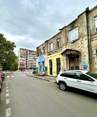 იყიდება კომერციული ფართი დიდუბეში
