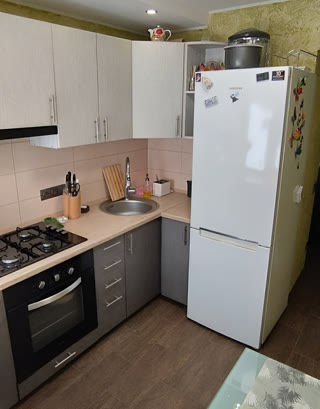 Продається 1кім. квартира 28м2 Дарницька площа