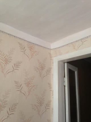 Половина дому в місті