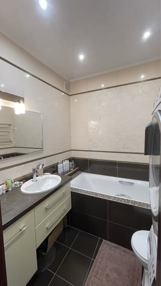 Продаж 2к квартири, вул. Єлизавети Чавдар, метро Осокорки