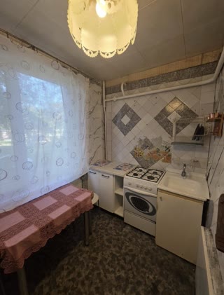 Продам 1 ком кв з меблями Салтовка 602 мкр ТРК Україна