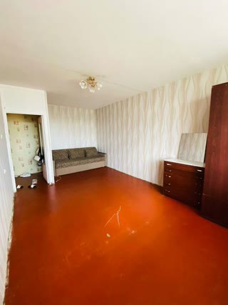 Продаж 1 к квартири по вулиці Сергія Грицевця Індустріальний р-н Роганський жм