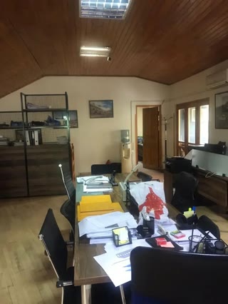 ქირავდება საოფისე კომერციული ფართი მთაწმინდაზე