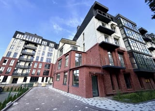 Продаж 4-кімнатної квартири по вул. Чупринки | преміальна локація Львова