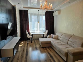Продається 2 кім. квартира 60м2  ЖК Рівер Стоун Осокорки