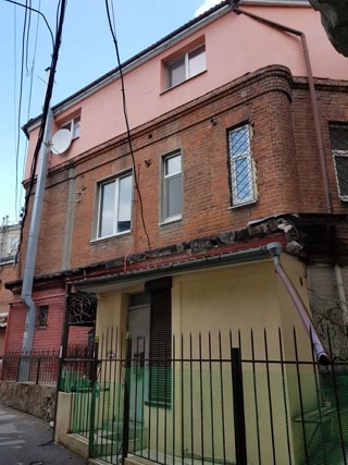 Сдам 3х этажное помещение 120м2 рядом м