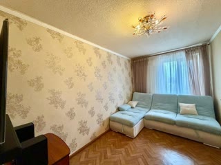 Продам 3 кімнатну квартиру Ботанічний Сад – Павлово Поле
