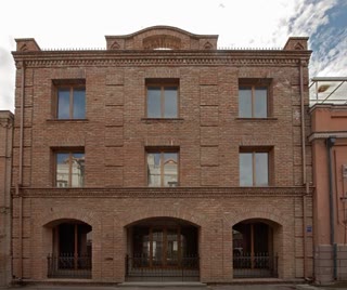 Detached building for sale in Avlabari