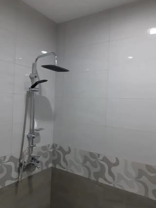 ქირავდება 4 ოთახიანი ბინა საბურთალოზე