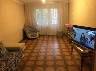 Продається 1 кімнатна квартира біля Дарницької площі