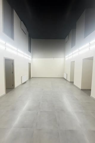 Universal commercial space for rent in Chugureti