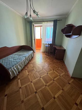 Продаж 2-кімнатної квартири на Оболоні біля метро Мінська