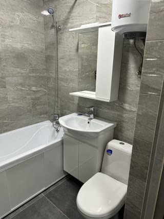 Продам 2х к квартиру Комунальний ринок, Нові Дома