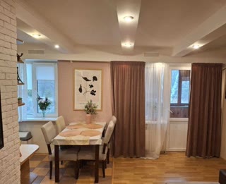 Продаж 2-кімнатної квартири з ремонтом, метро Дорогожичі
