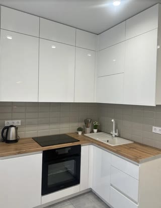 Продаж 1к квартири 35 кв. м на вул. Семінарська 46/2