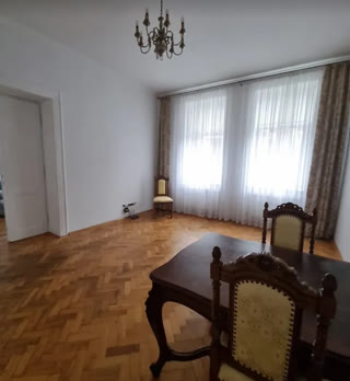 Продаж 3-кімнатної квартири в центрі Львова, вул. Пантелеймона Куліша