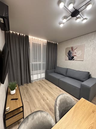 Продаж 1-кімнатної квартири в ЖК Варшавський 2 біля ТРЦ Ретровіль