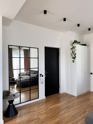 2-room apartment for sale in the Park Hill complex on Mindeli Street.